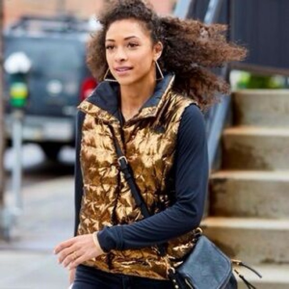 The North Face Vest Jacket Womens Medium Black Gold Puffer Quilted - Picture 9 of 9